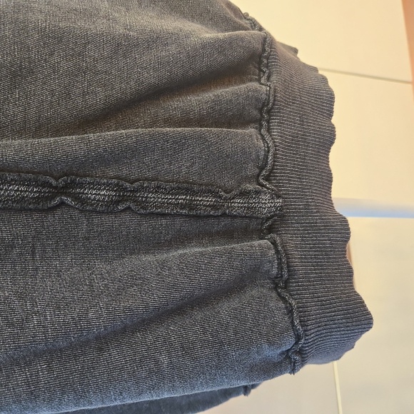 Pilcro x Anthropologie V Neck Cropped Short Sleeve Sweatshirt Top Gray Size XL - Picture 6 of 9